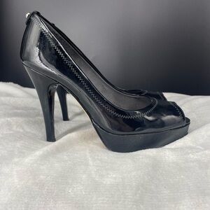 Stuart Weitzman Women’s 5.5 Black Peep-Toe Heels Patent Leather Made In Spain